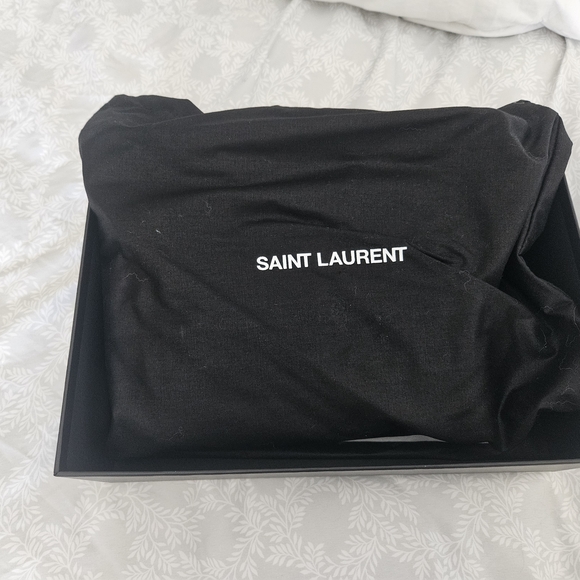 Yves Saint Laurent Black Quilted Leather Crossbody Bag - Picture 3 of 7